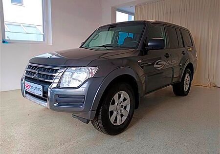 Mitsubishi Pajero Wagon 3,2 Inform AT