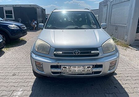 Toyota RAV 4 2.0 4x4