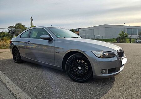 BMW 325i xDrive Coupé *Navi Prof.*SHZ*Sportsitze*etc