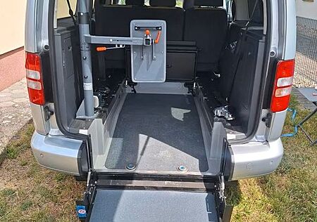 VW Caddy Volkswagen 1,2TSI 77kW BMT Maxi JAKO-O Edition 7-...