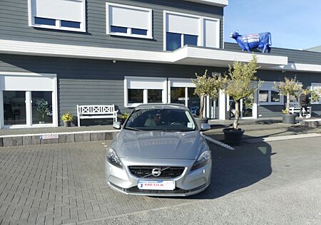 Volvo V40 Momentum
