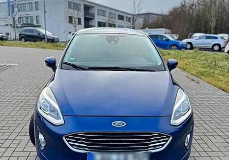 Ford Fiesta 1,0 EcoBoost 74kW Cool & Connect Auto...