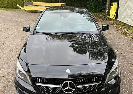 Mercedes-Benz CLA 250 DCT 4MATIC AMG Line AMG Line