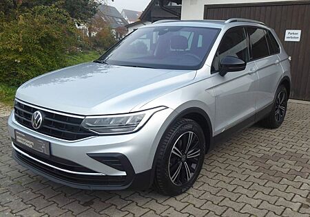 VW Tiguan Volkswagen Active 1.5 TSI DSG/LED/VIRTUAL/NAVI/18"
