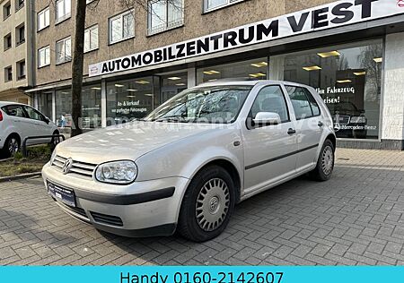 VW Golf Volkswagen 1.9TDI Trendline*1.Hand*Schiebed.*5 Türen*