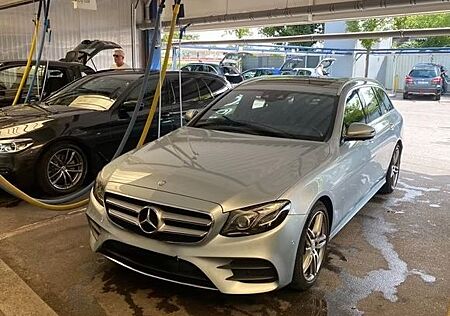 Mercedes-Benz E 250 Mercedes E250 T AMG MB100 Garantie 8fach bereift