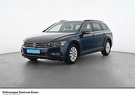 VW Passat Variant Volkswagen Business TSI DSG PDC LED Navi App