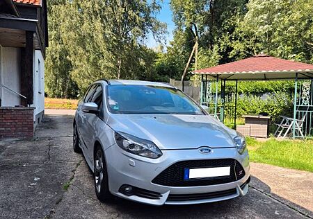 Ford Focus 2,0 EB ST Turnier ST