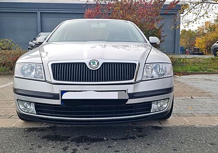 Skoda Octavia 1.6 tipronic Ambiente Ambiente
