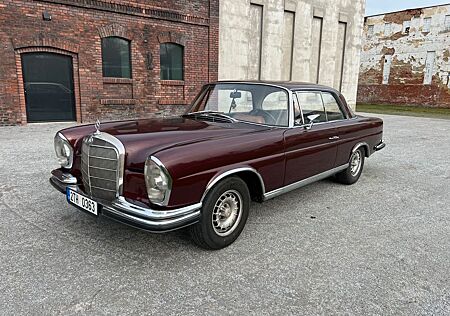 Mercedes-Benz 250 SE Coupe 1965