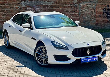 Maserati Quattroporte 3.0 V6 430HP absolut VOLL! 25t km!