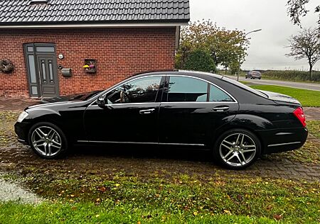 Mercedes-Benz S 500 4MATIC,TÜV neu,Sitzbel.,TV,V8