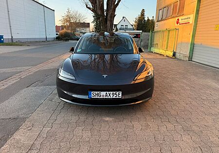 Tesla Model 3 Basis RWD Facelift Ambiente Digital
