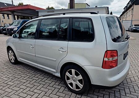 VW Touran Volkswagen TDI Automatik 2j Tüv Tempomat,Sitzheizung