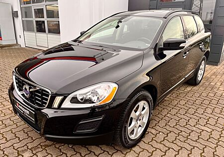 Volvo XC 60 XC60 2WD PANORAMA+SCHECKHEFT +2.HAND