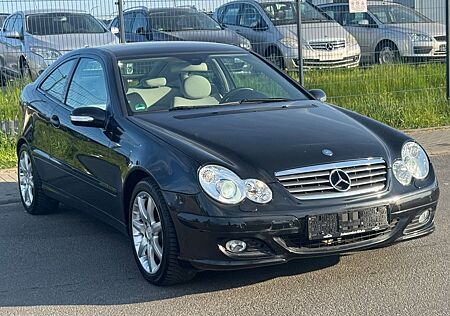 Mercedes-Benz C 230 Sportcoupe 204PS V6 Automatik Navi Xenon