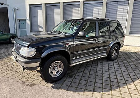 Ford Explorer 4,0 V6 AHK-KLIMA-SD-TÜV-157000-KM