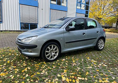 Peugeot 206 1.6 Automatik