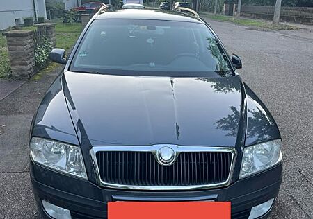 Skoda Octavia Combi 2.0 TDI PD Elegance Elegance