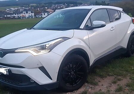 Toyota C-HR TÜV NEU 1.8-l-VVTi Hybrid Team Deutschland