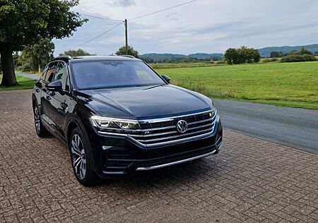 VW Touareg Volkswagen 3.0 V6 TDI R-Line 210kW 4MOTION