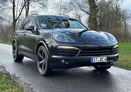 Porsche Cayenne Diesel Panoramadach Luftfahrwerk AHK