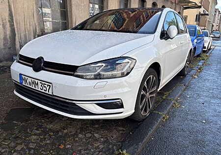 VW Golf Volkswagen 2.0 TDI SCR DSG 4MOTION Highline