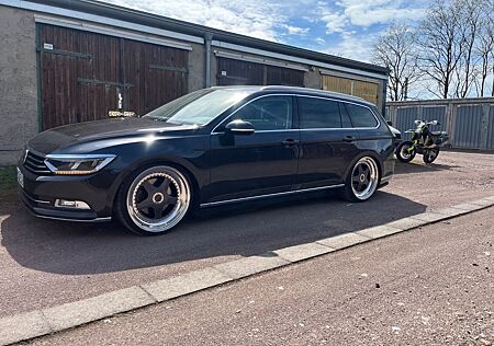 VW Passat Volkswagen 2.0 TDI Highline auf Luft