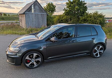 VW Golf Volkswagen 7 GTI 2.0 TSI BMT