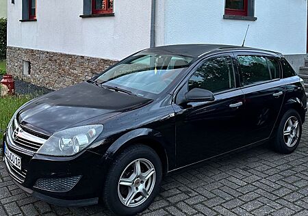 Opel Astra 1.4 90ps schwarz mit Klima