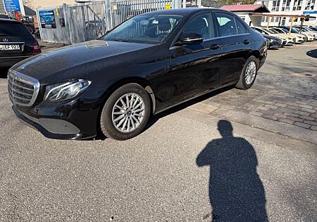 Mercedes-Benz E 200 d Autom.Navi*Kamera