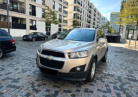 Chevrolet Captiva 2.4 LT 2WD 7-Sitzer LT (Benzin und LPG)