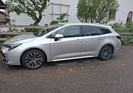 Toyota Corolla gebraucht kaufen Toyota Corolla 2,0 Hybrid Team Deutsch Touring Spor...
