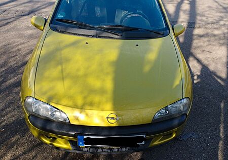 Opel Tigra 1.4i 16V -