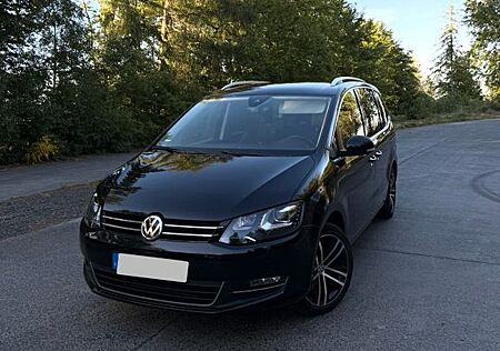 VW Sharan Volkswagen 2.0 TDI DSG 4MOTION Highline TÜV neu!