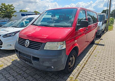 VW T5 Transporter Volkswagen -lang 9 sitzer