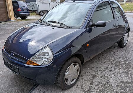 Ford Ka 1,3 -ribik orig.32.000 Km Modell 2002 Faltdach