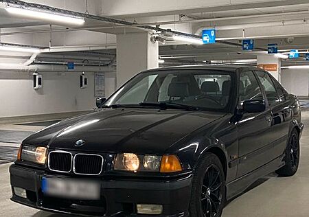 BMW 320i E36 Limo,Limousine,TÜV02/2026,M-a...