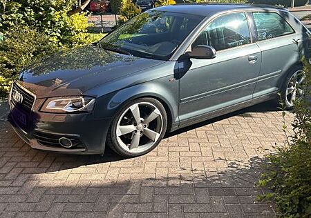Audi A3 2.0 TDI (DPF) S line S line
