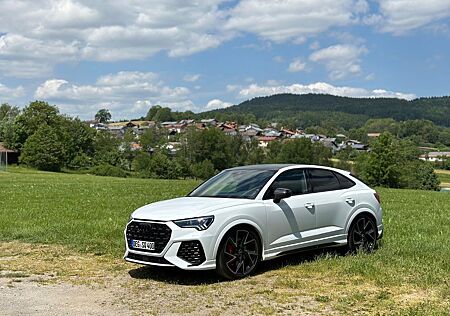 Audi RS Q3 RSQ3 2.5 TFSI S tronic quattro -