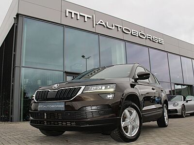 Skoda KAROQ 1.6 TDI DSG *STYLE*+AHK/NAVI/STHZG/LED/KAM