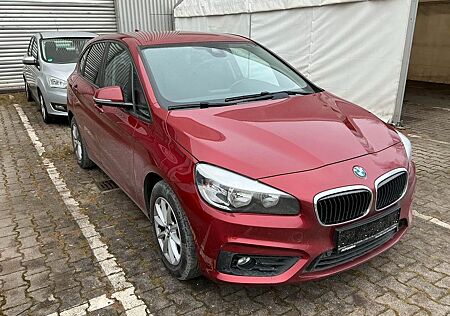 BMW 218i Active Tourer-UNFALLFREI-SERVICE NEU-NAVI