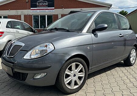 Lancia Ypsilon 1.2 16V Argento SHZ Klima ALCANTARA