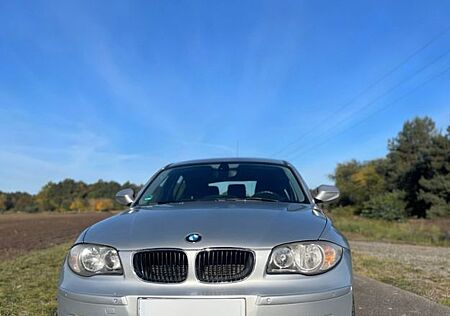 BMW 116i · 89.800 km · Schaltgetriebe · Display