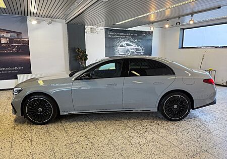 Mercedes-Benz E 300 de AMG + Night OLED/LED/DISTR/TW/20"/212Km
