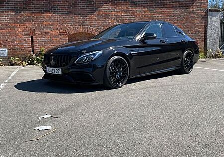 Mercedes-Benz C 63 AMG Mercedes-AMG C 63 Mercedes-AMG