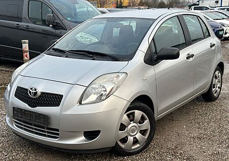 Toyota Yaris Luna 1.3 Benzin*1Hand*