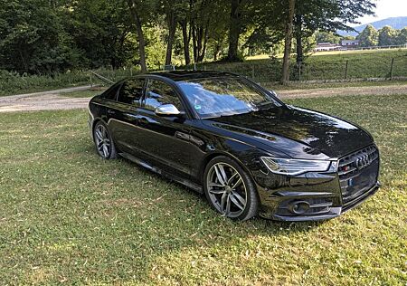 Audi S6 4.0 TFSI quattro S tronic -