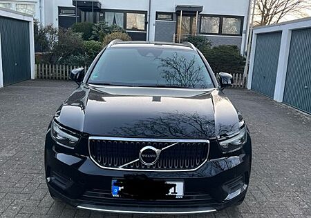 Volvo XC 40 XC40 T3 Momentum Pro Geartronic Momentum Pro