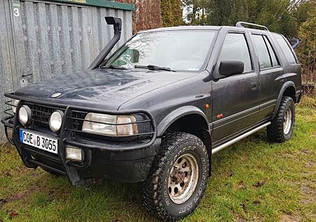 Opel Frontera 2.2i 16V